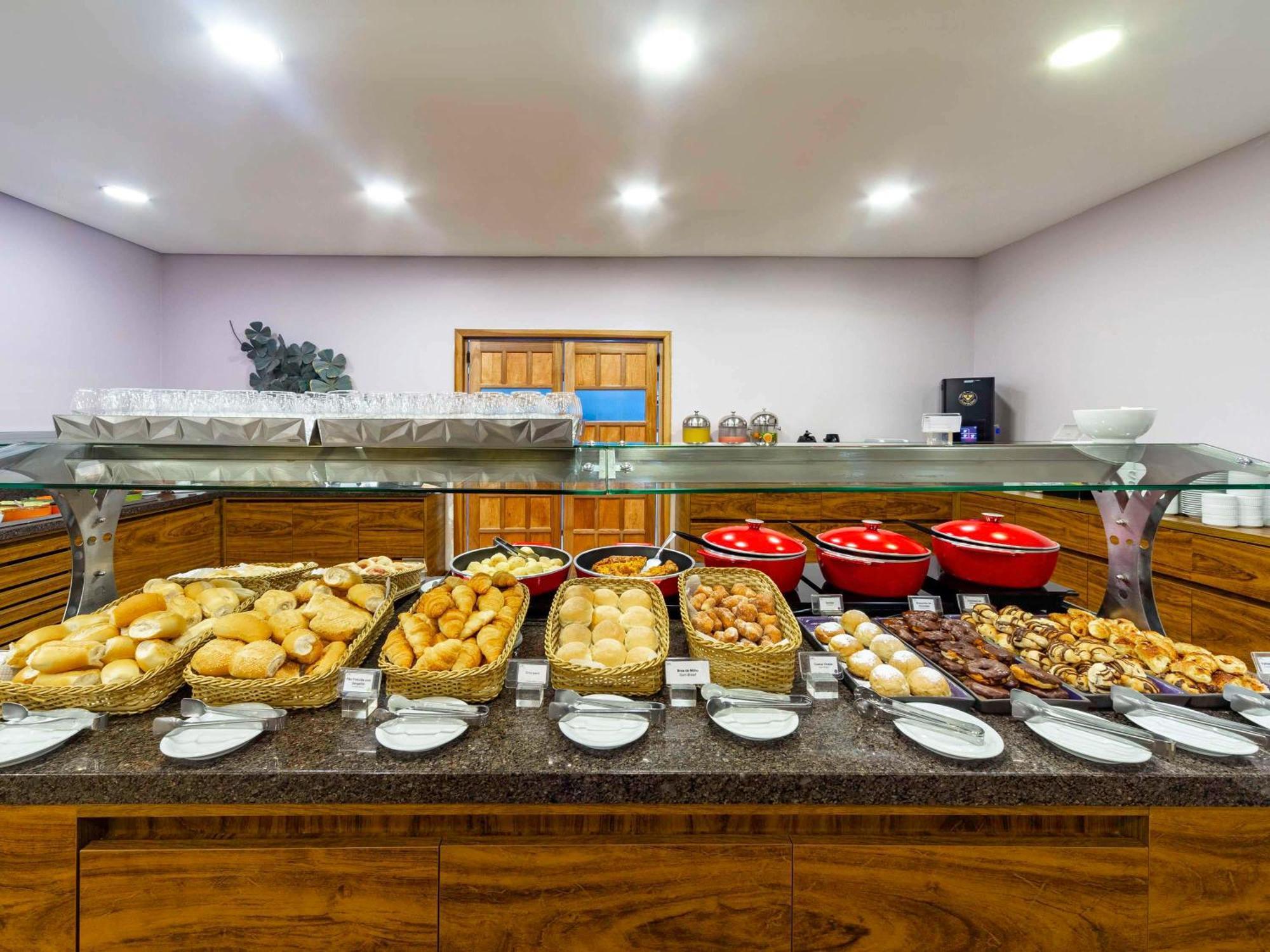 Mercure Curitiba Golden Hotel Buitenkant foto