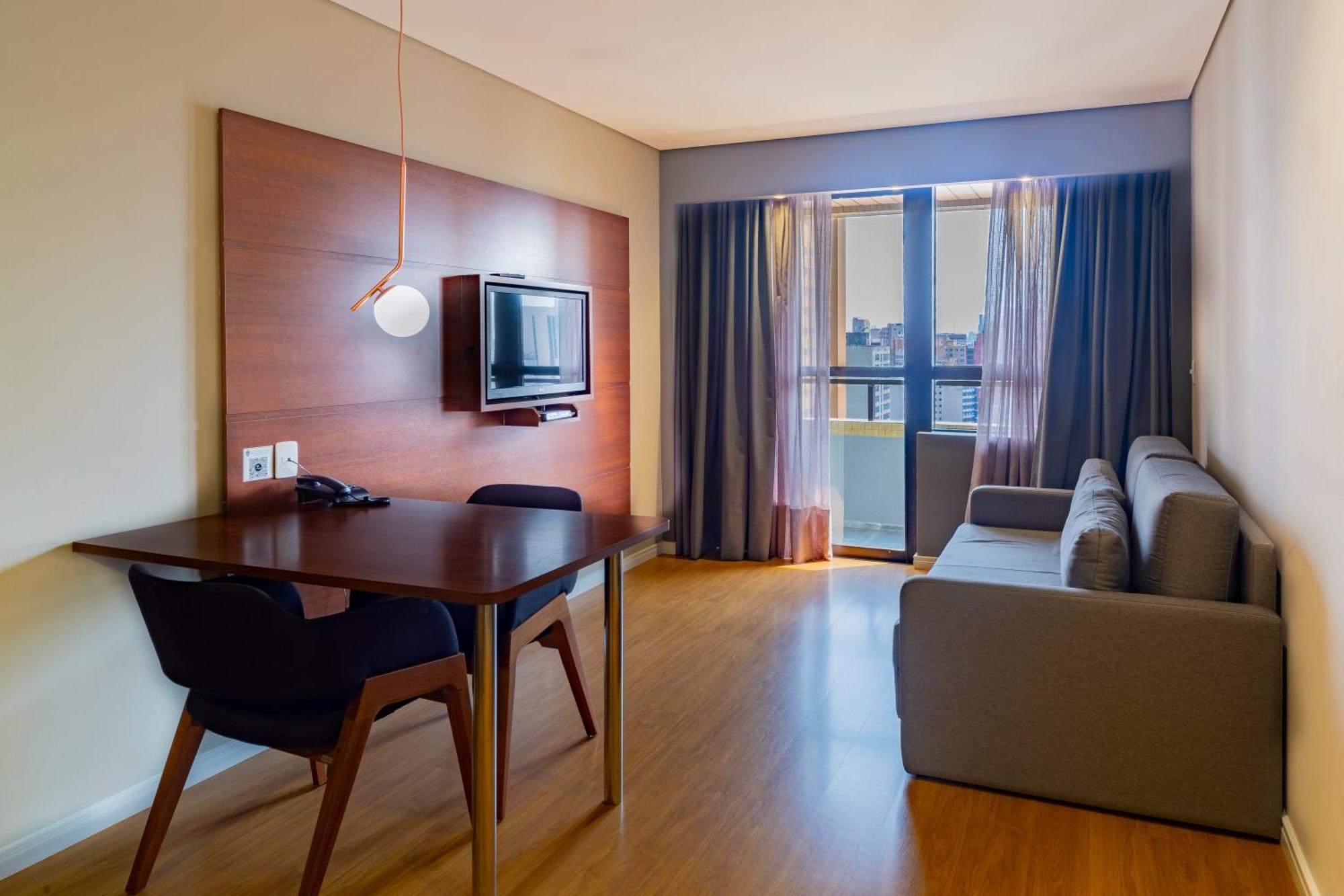 Mercure Curitiba Golden Hotel Buitenkant foto